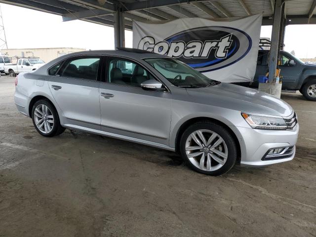 VOLKSWAGEN PASSAT 2017