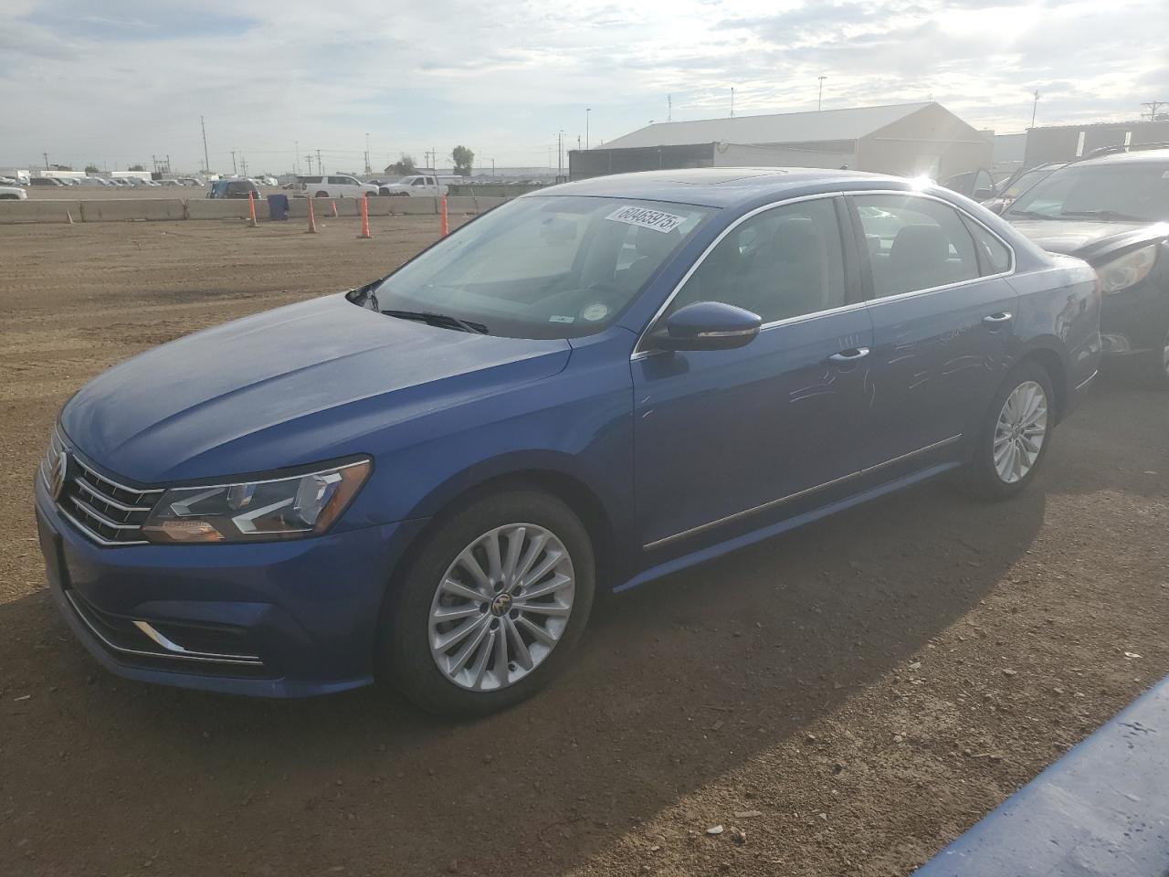 VOLKSWAGEN Passat SE 2017