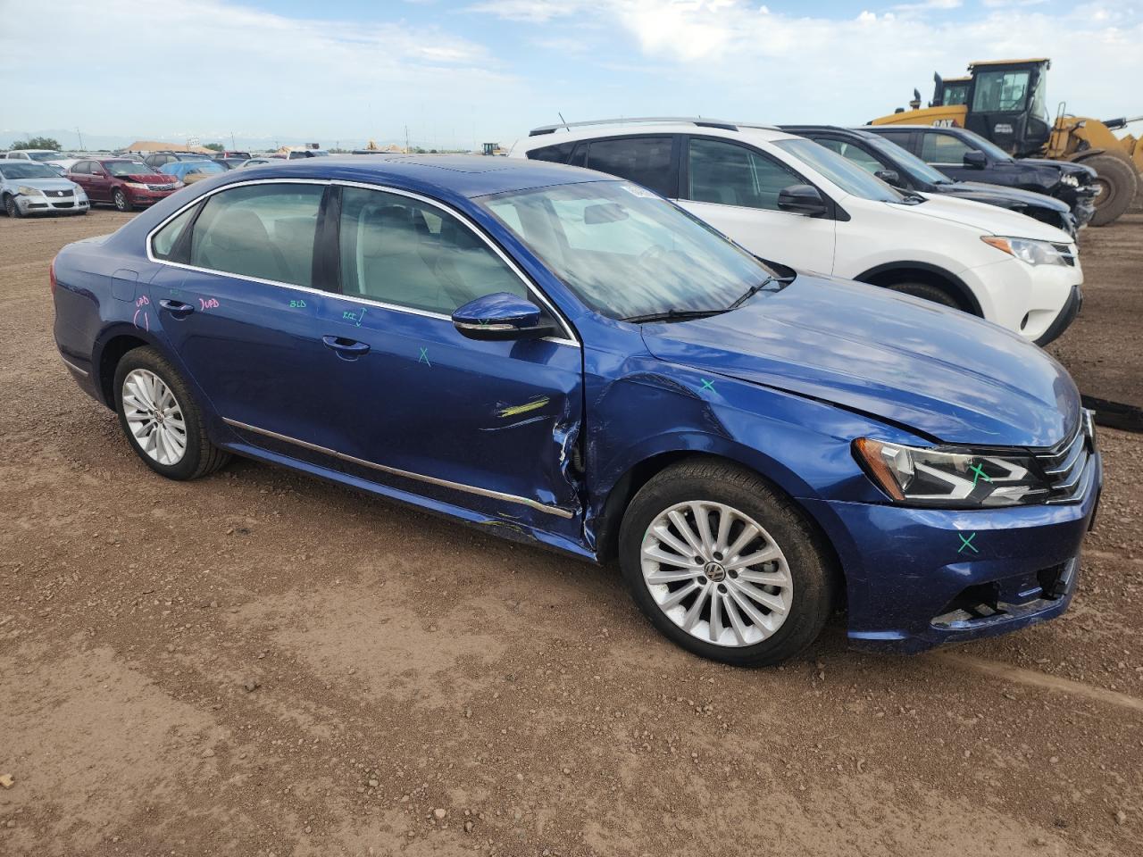VOLKSWAGEN Passat SE 2017