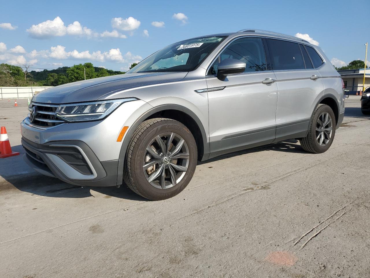 VOLKSWAGEN Tiguan 2022