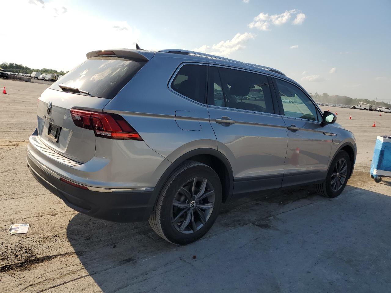 VOLKSWAGEN Tiguan 2022