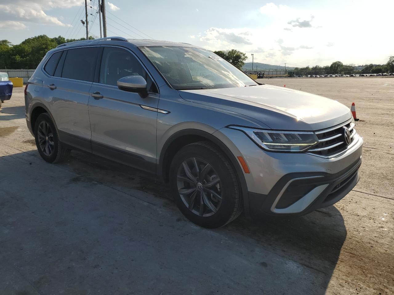 VOLKSWAGEN Tiguan 2022