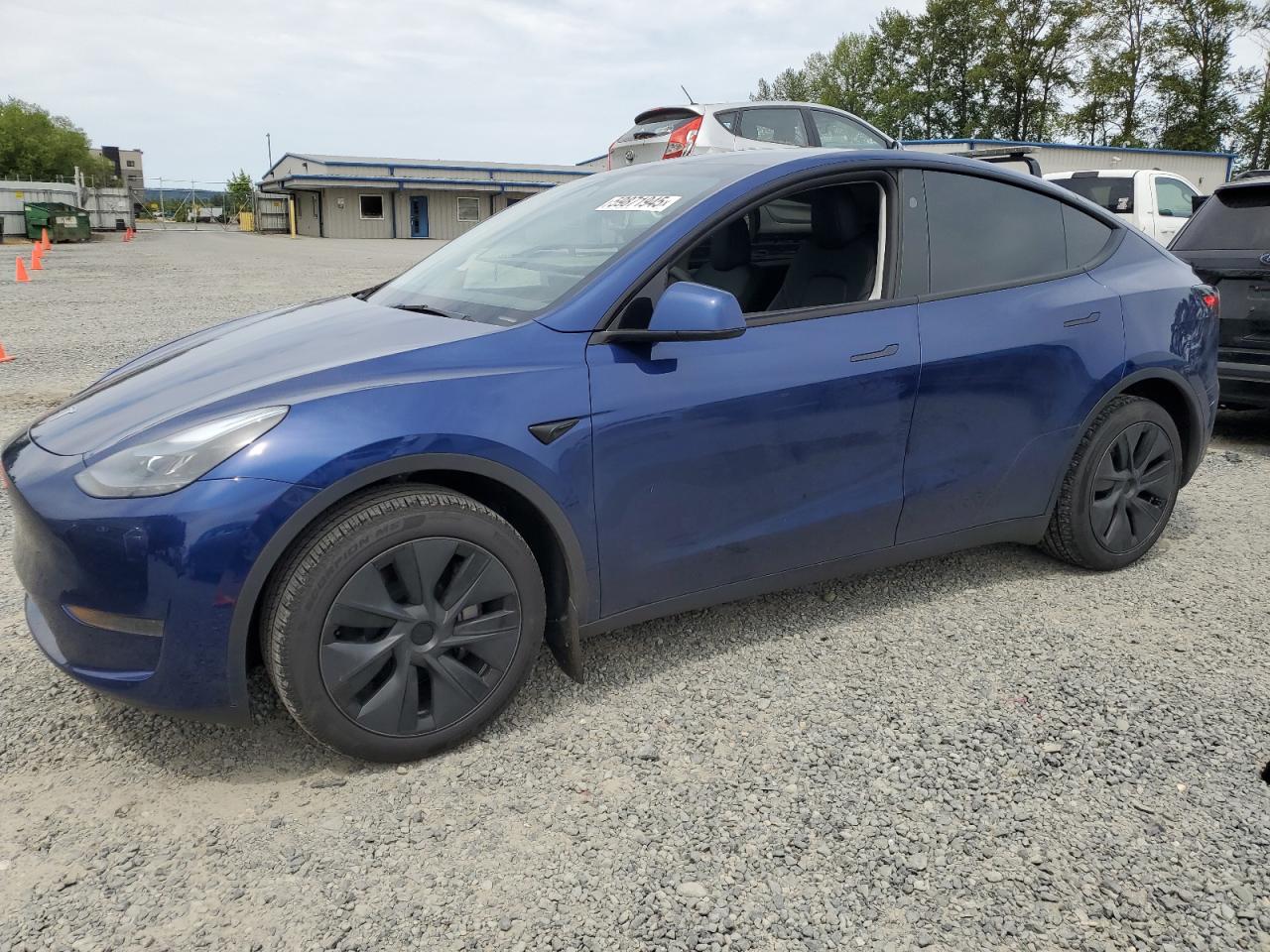 TESLA Model Y 2025
