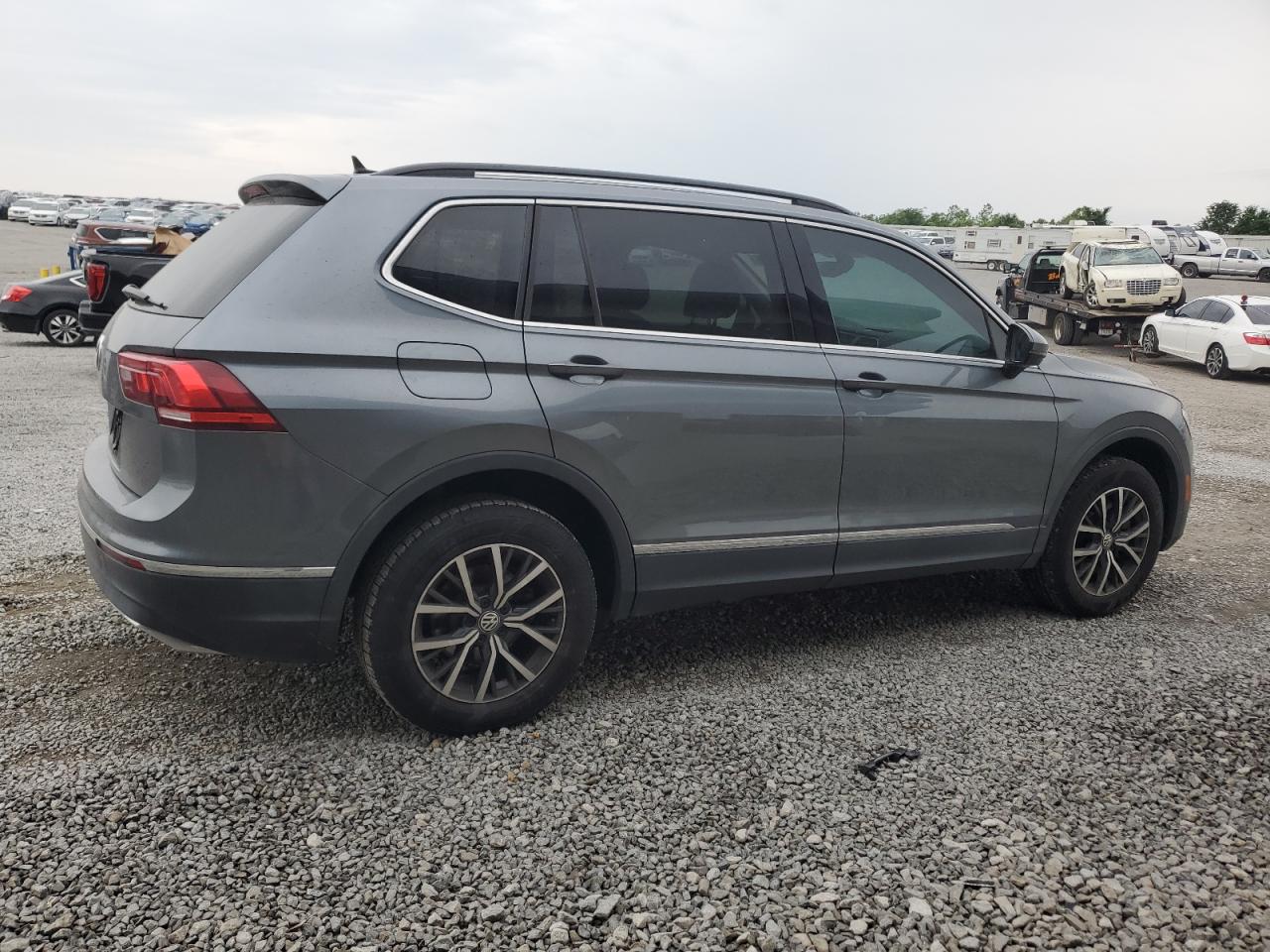 VOLKSWAGEN Tiguan SE 2020