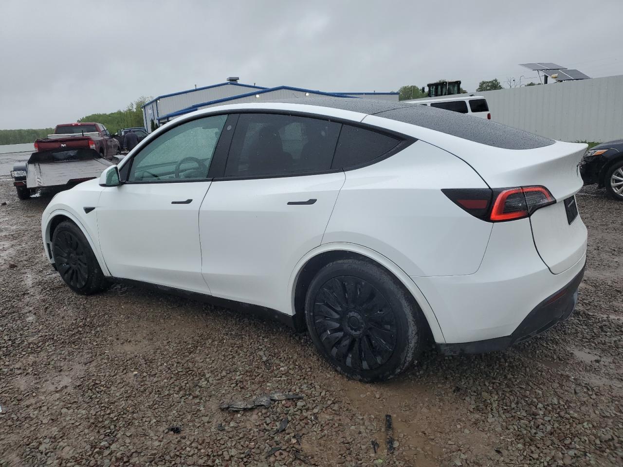 TESLA Model Y 2023