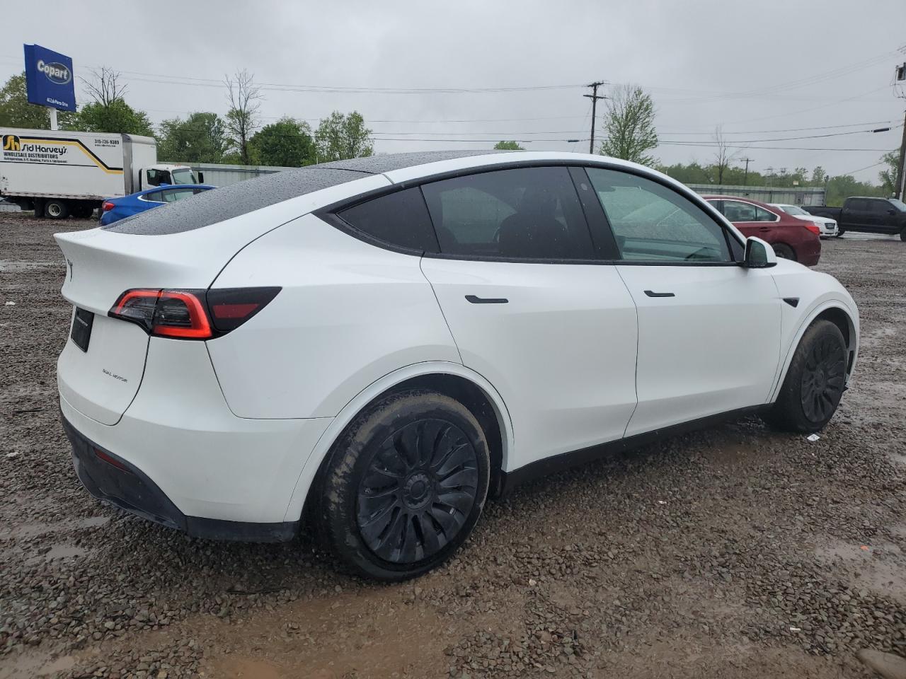TESLA Model Y 2023