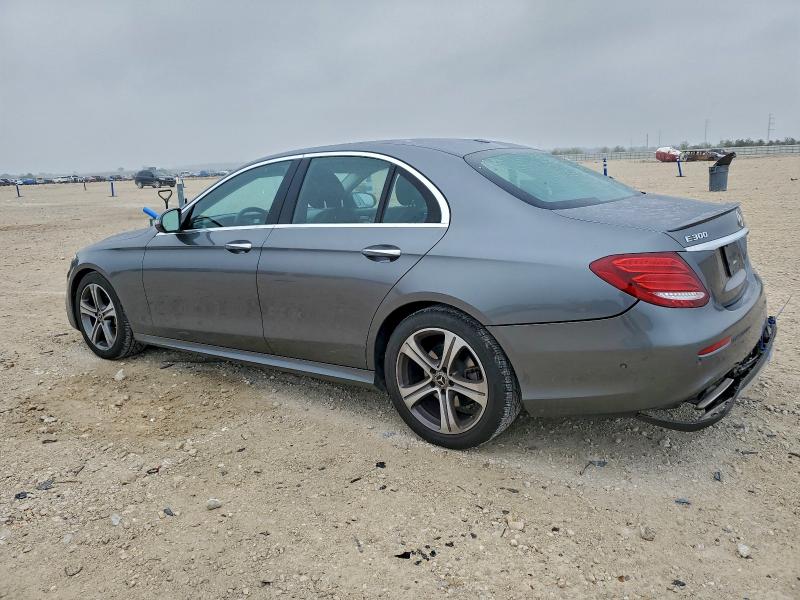 MERCEDES-BENZ E 300 2018