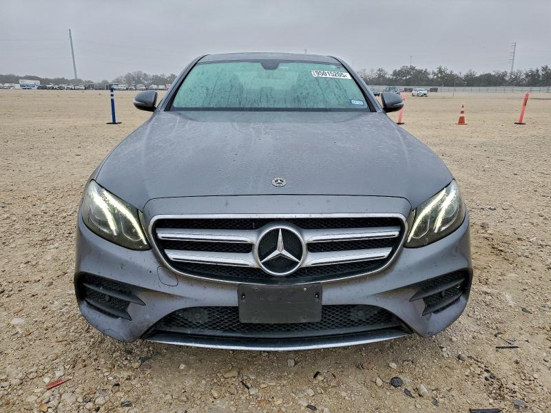 MERCEDES-BENZ E 300 2018