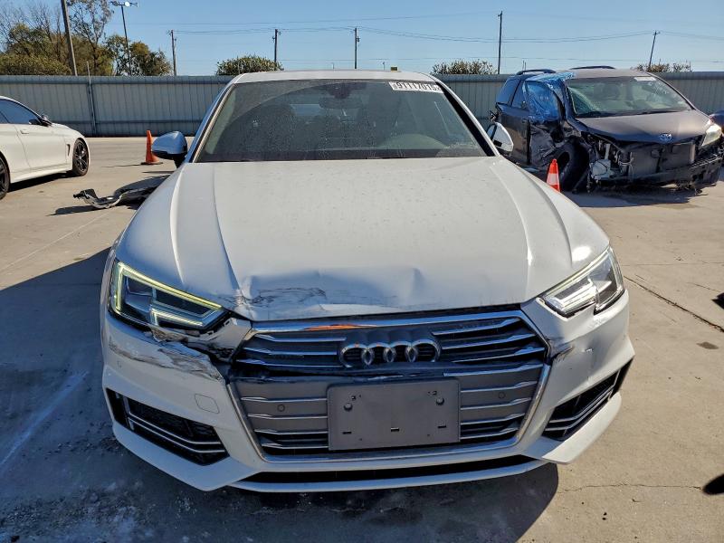 AUDI A4 2017