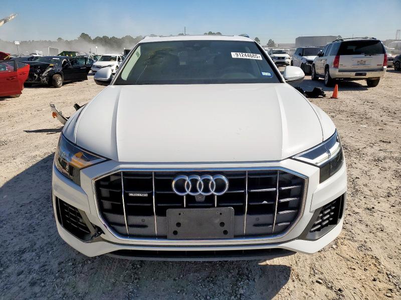 AUDI Q8 2019