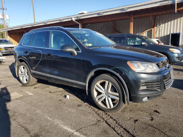 VOLKSWAGEN Touareg 2014