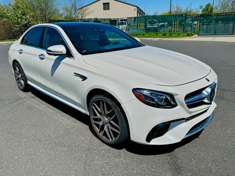 MERCEDES-BENZ E 63 AMG-S 2020
