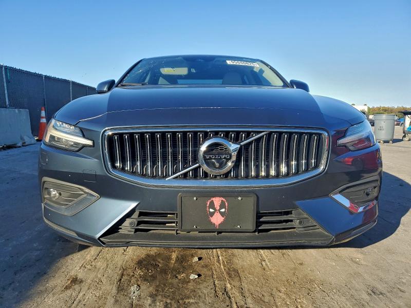 VOLVO S60 2019