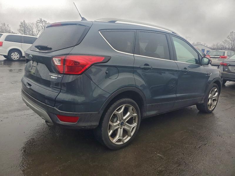FORD Escape 2019