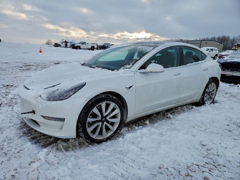 TESLA Model 3 2020