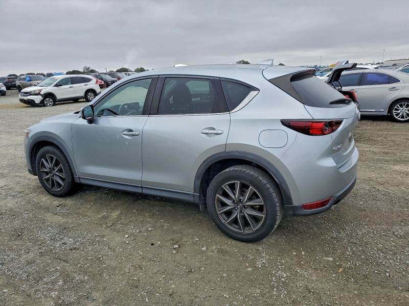 MAZDA CX-5 Touring 2018