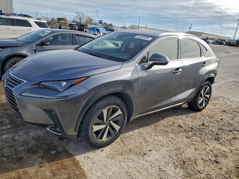 LEXUS NX 300 Base 2018