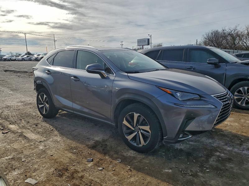LEXUS NX 300 Base 2018
