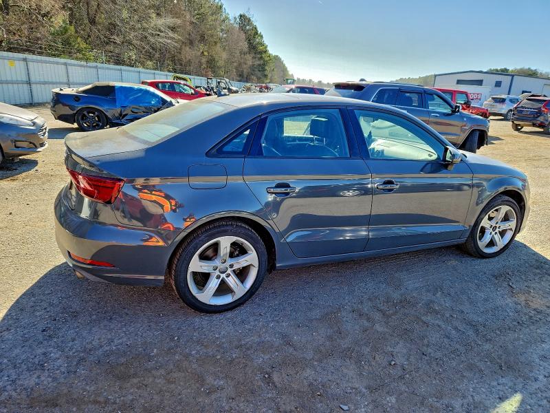 AUDI A3 2017