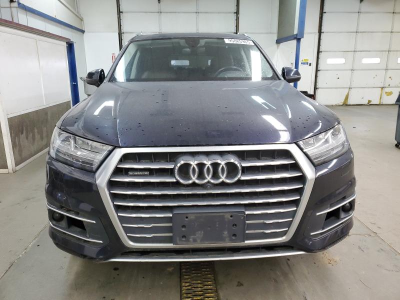 AUDI Q7 2018