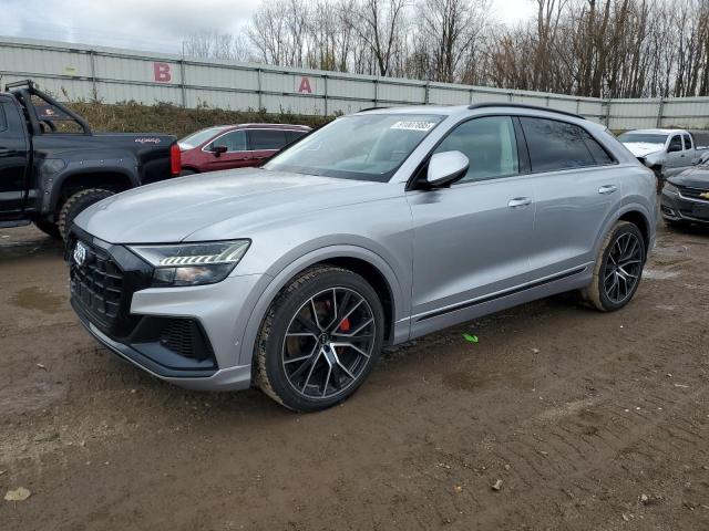 AUDI Q8 2021