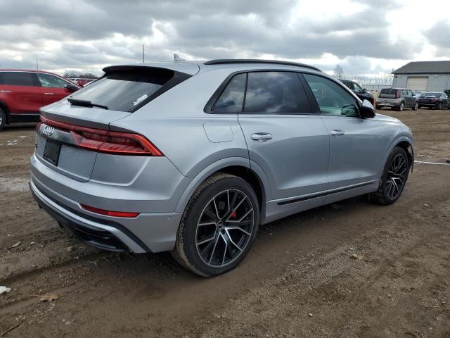 AUDI Q8 2021
