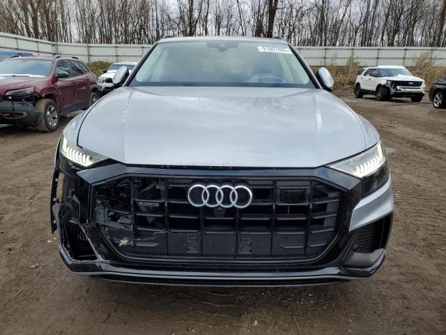 AUDI Q8 2021