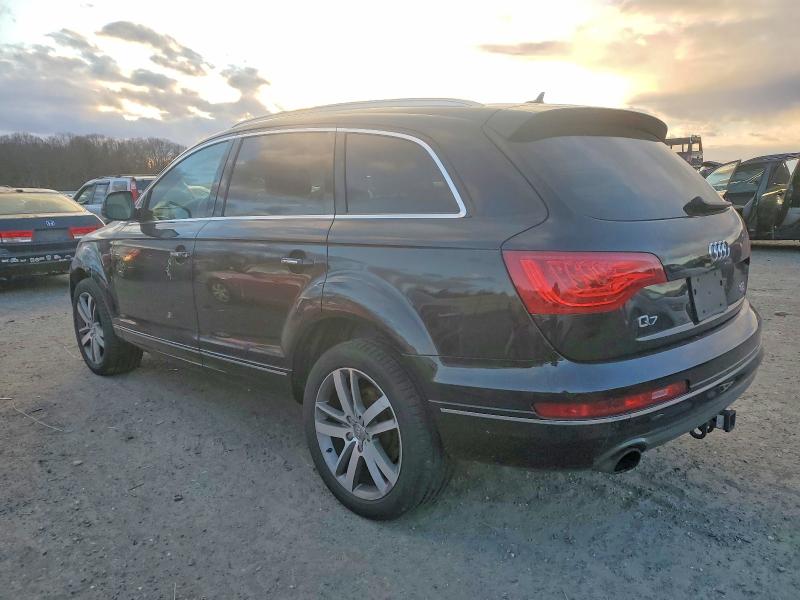 AUDI Q7 2015