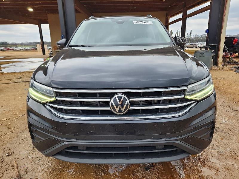 VOLKSWAGEN Tiguan SE 2022