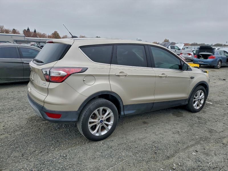 FORD Escape SE 2017