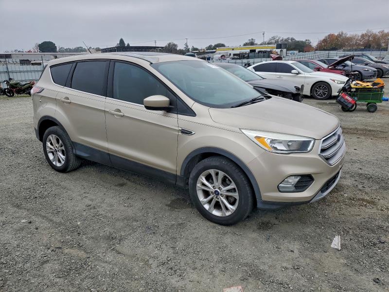 FORD Escape SE 2017