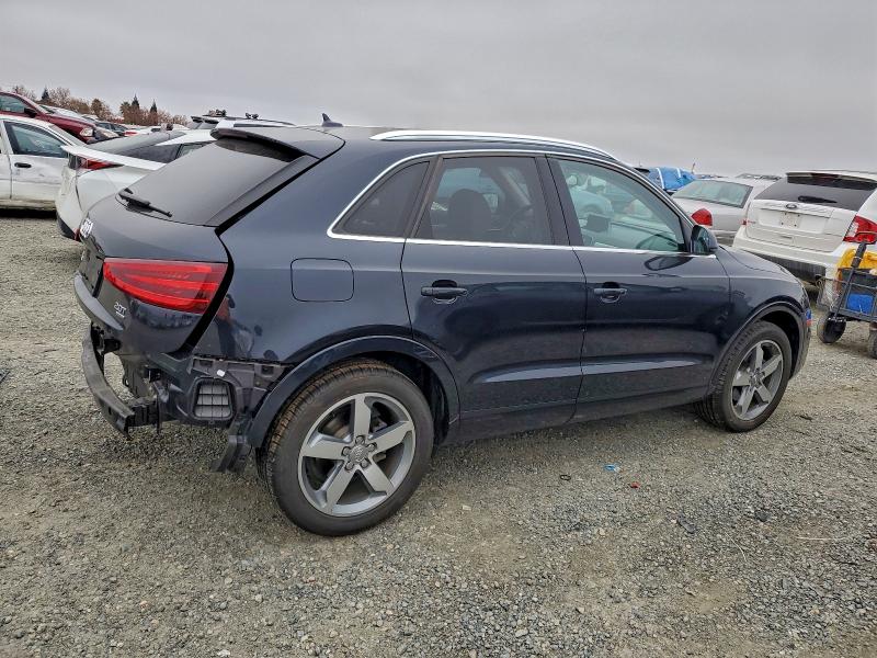AUDI Q3 Premium Plus 2015