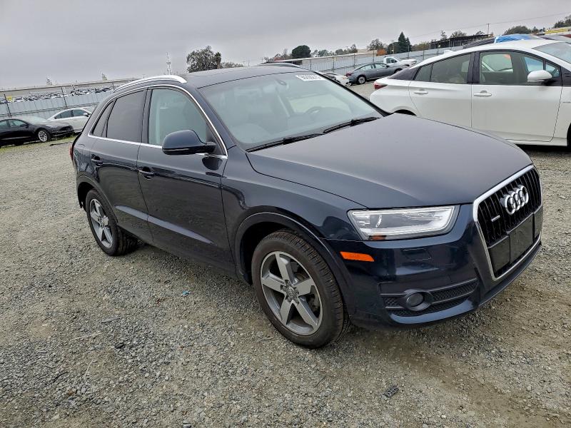 AUDI Q3 Premium Plus 2015
