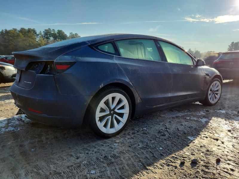 TESLA Model 3 2022
