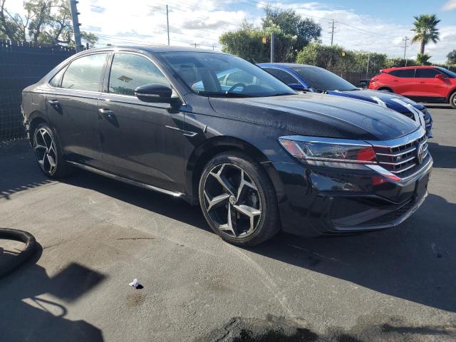 VOLKSWAGEN Passat R-Line 2020