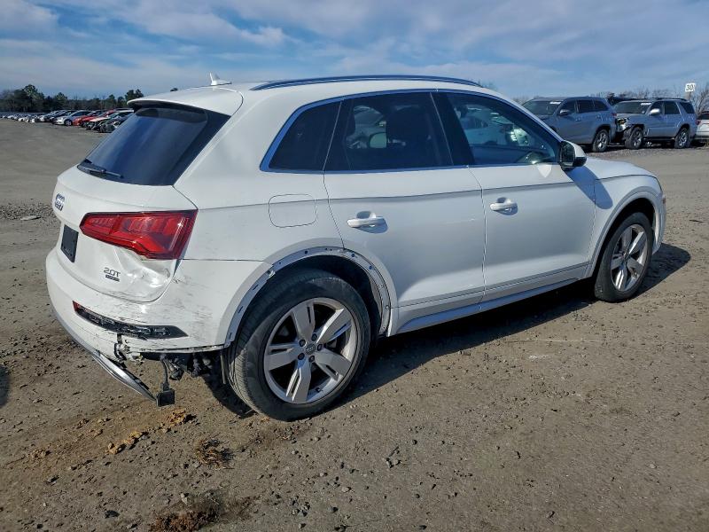 AUDI Q5 Premium Plus 2018