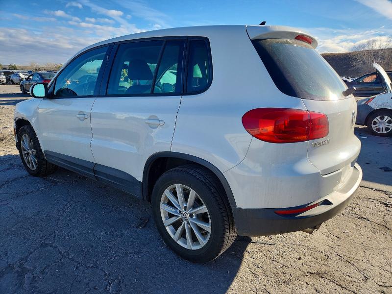 VOLKSWAGEN Tiguan S 2014