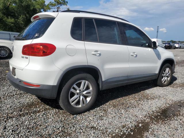 VOLKSWAGEN Tiguan S 2015