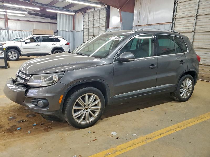 VOLKSWAGEN Tiguan S 2015