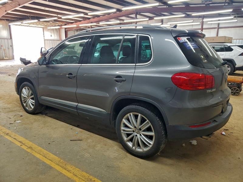 VOLKSWAGEN Tiguan S 2015