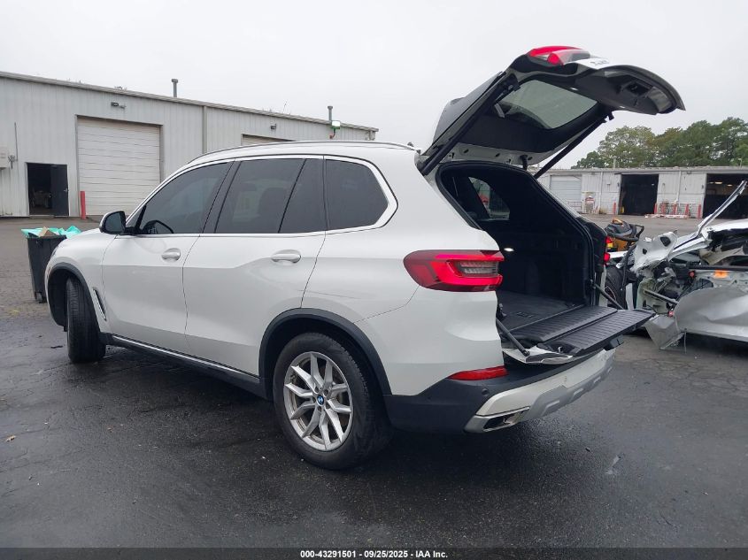 BMW X5 2021