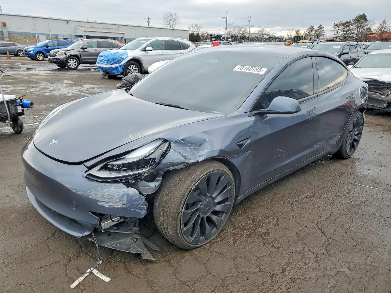 TESLA MODEL 3 2023