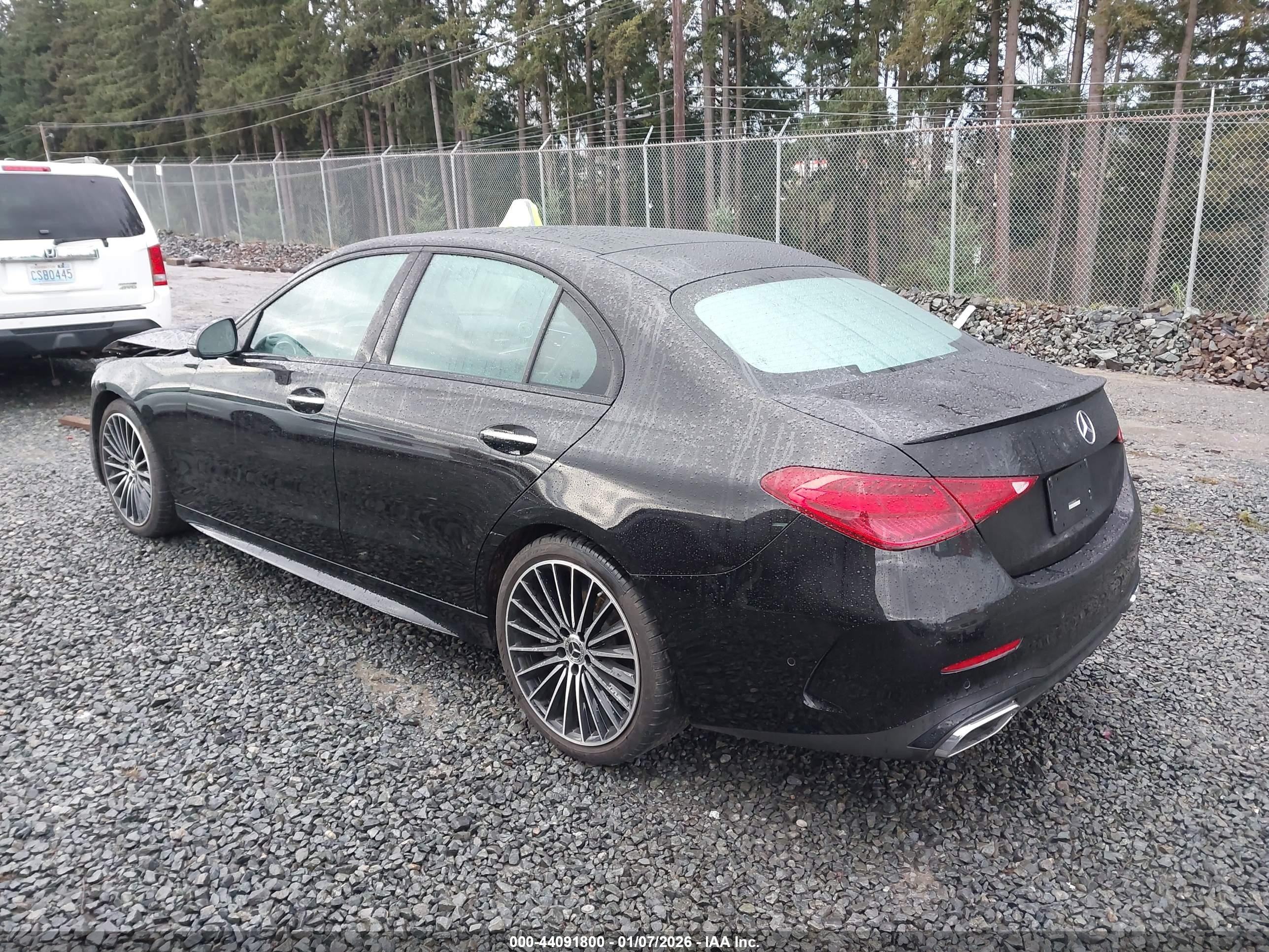 MERCEDES-BENZ C 300 2024