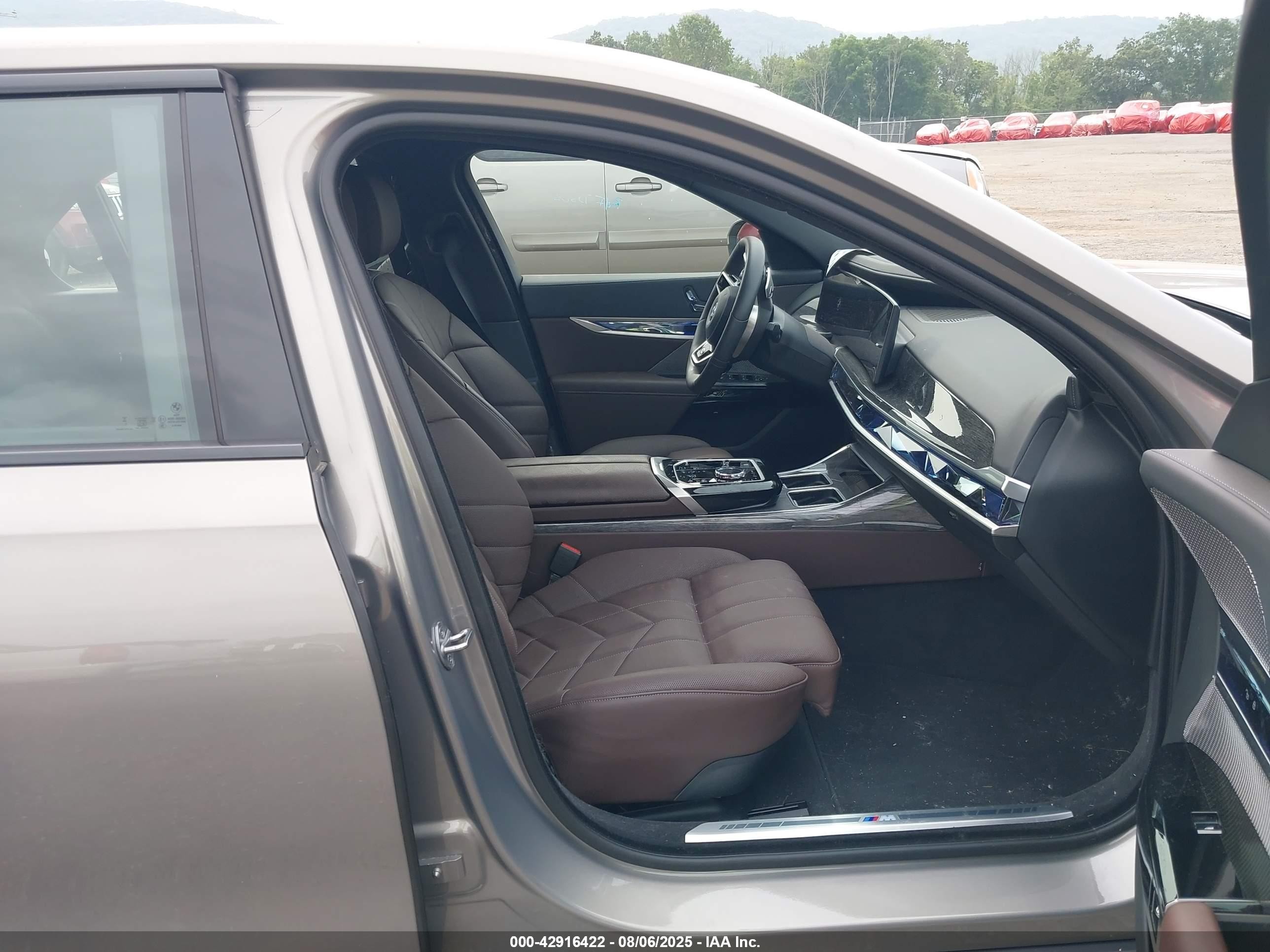 BMW 760 XI 2024