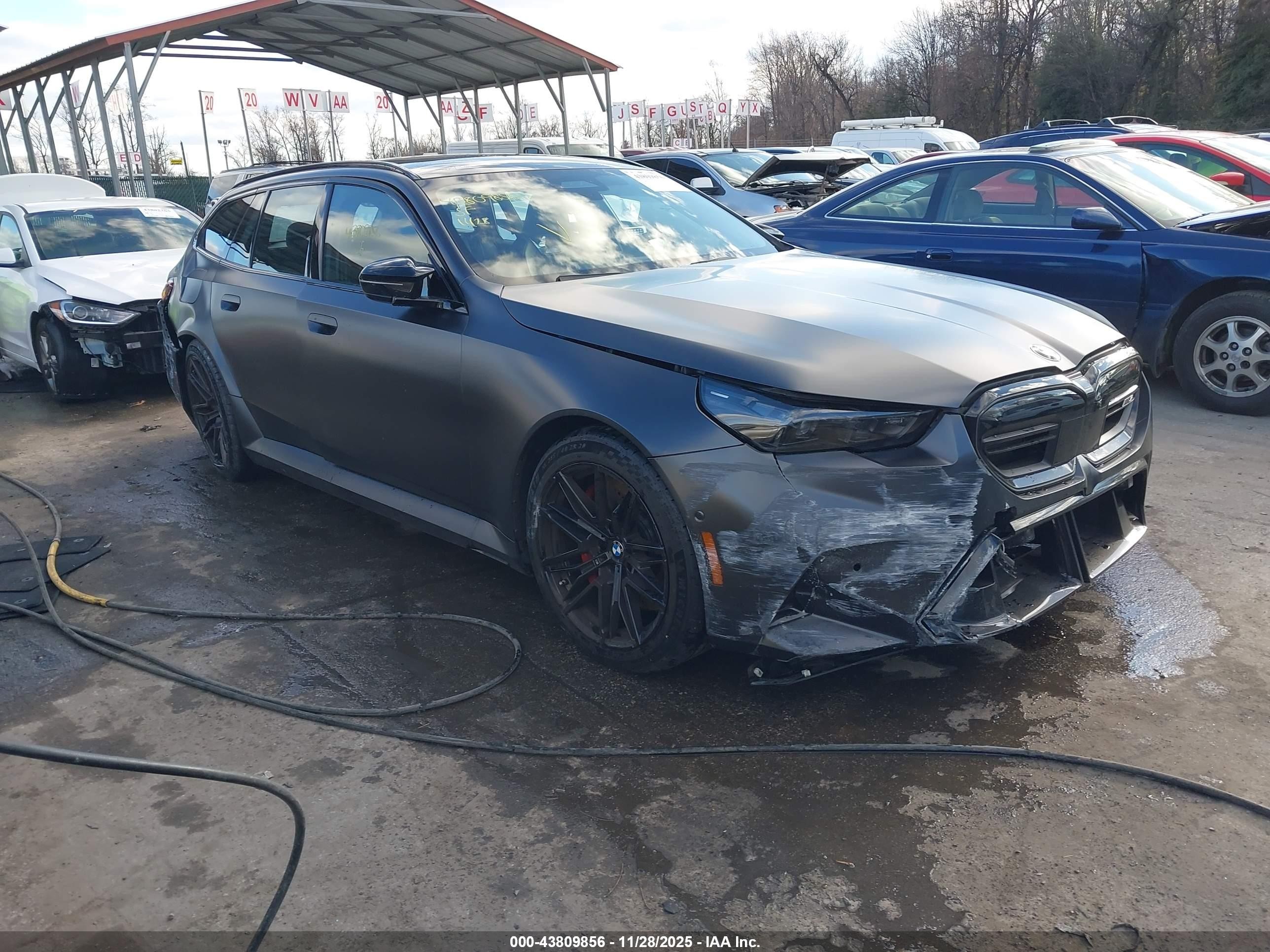 BMW M5 TOURING 2026