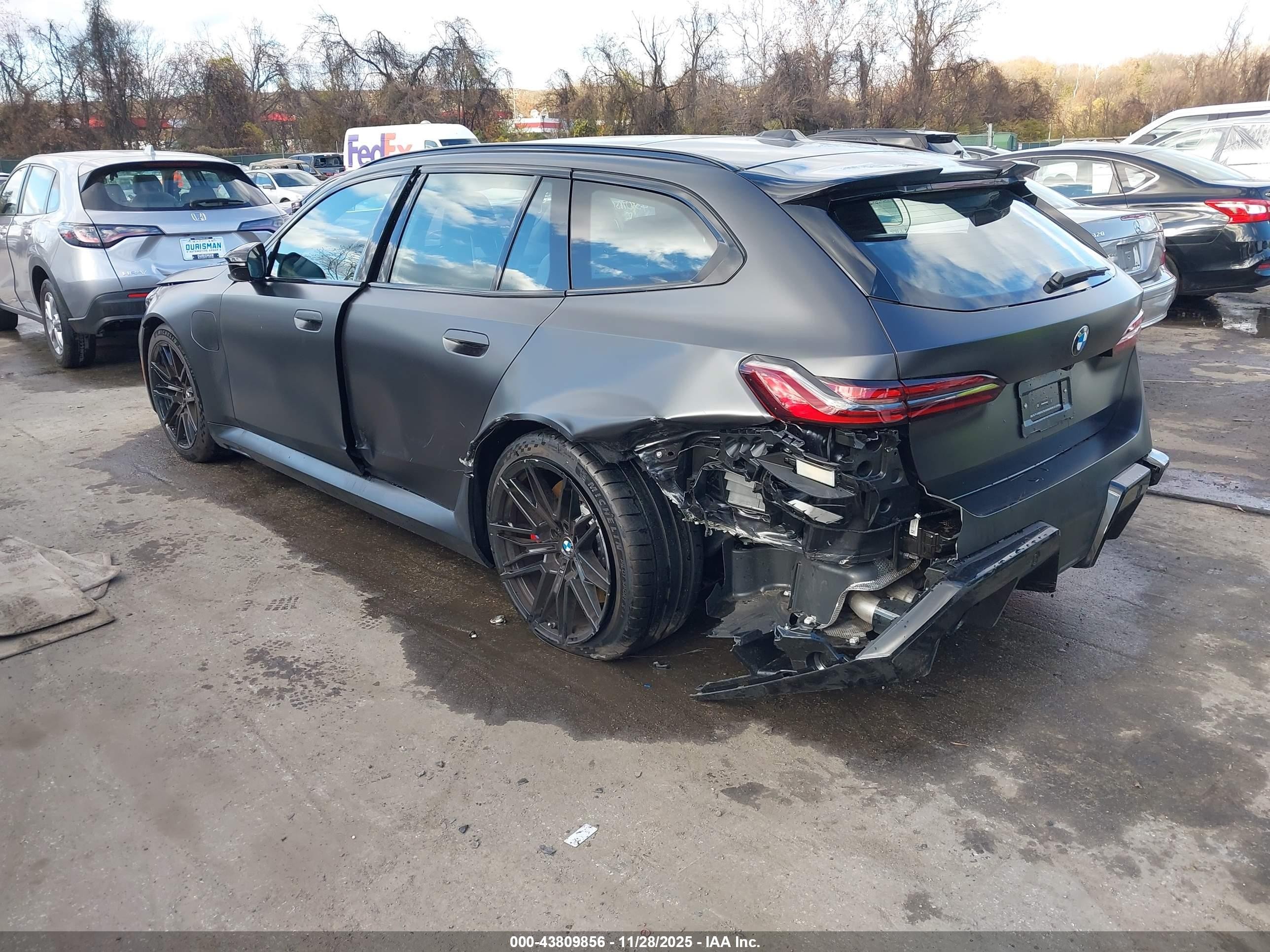 BMW M5 TOURING 2026