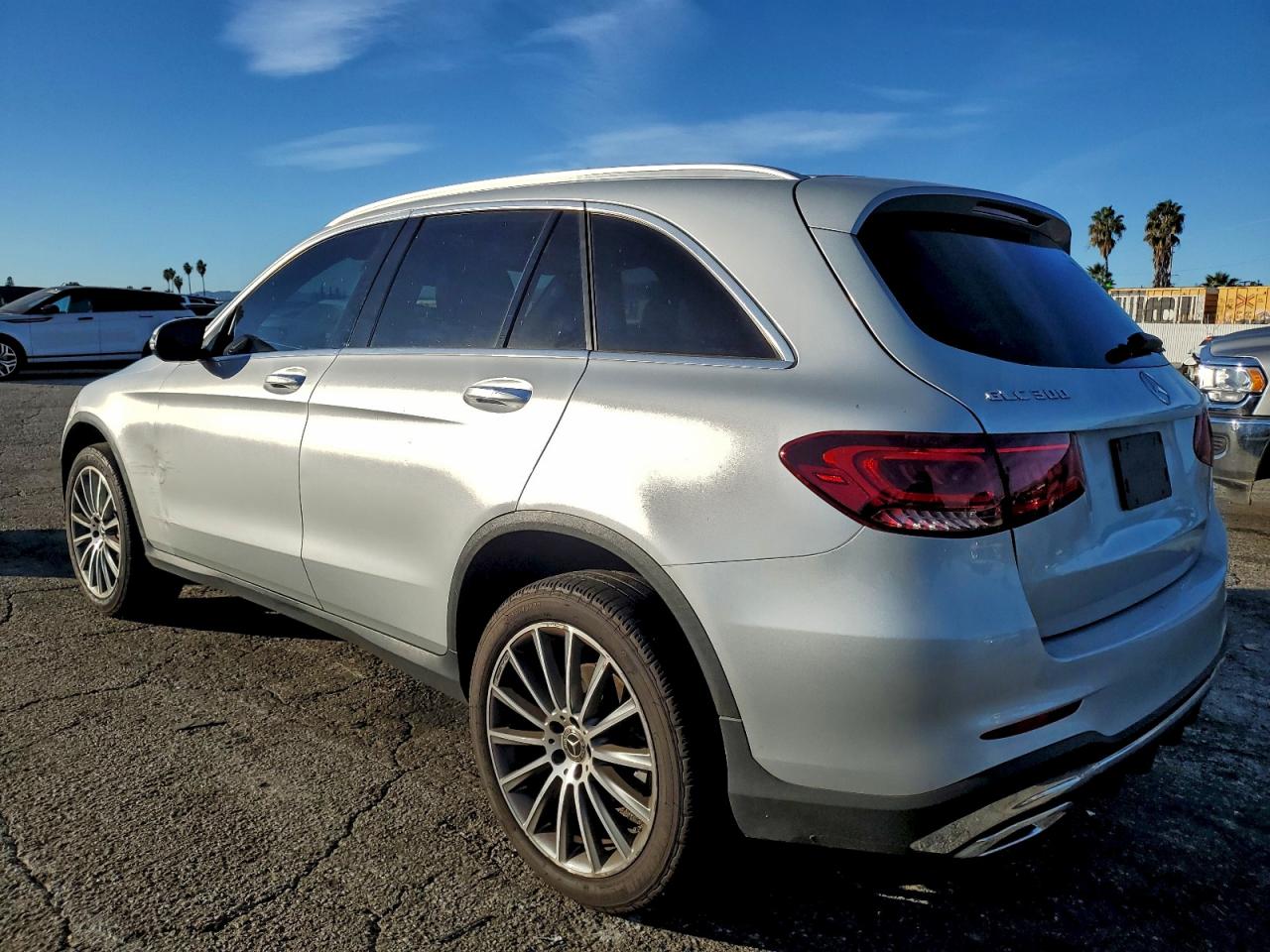 MERCEDES-BENZ GLC 300 2020