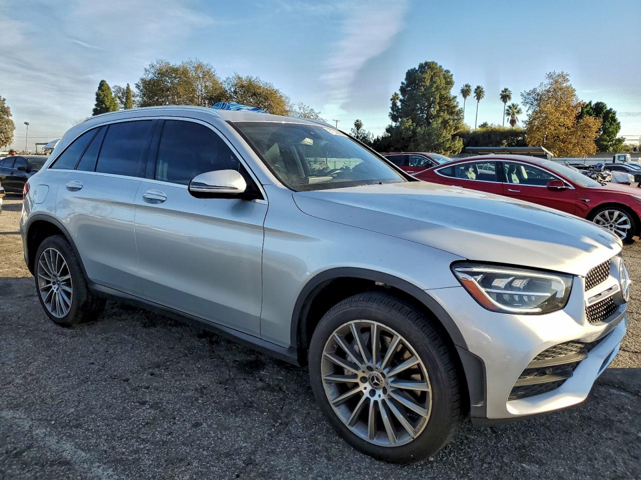 MERCEDES-BENZ GLC 300 2020
