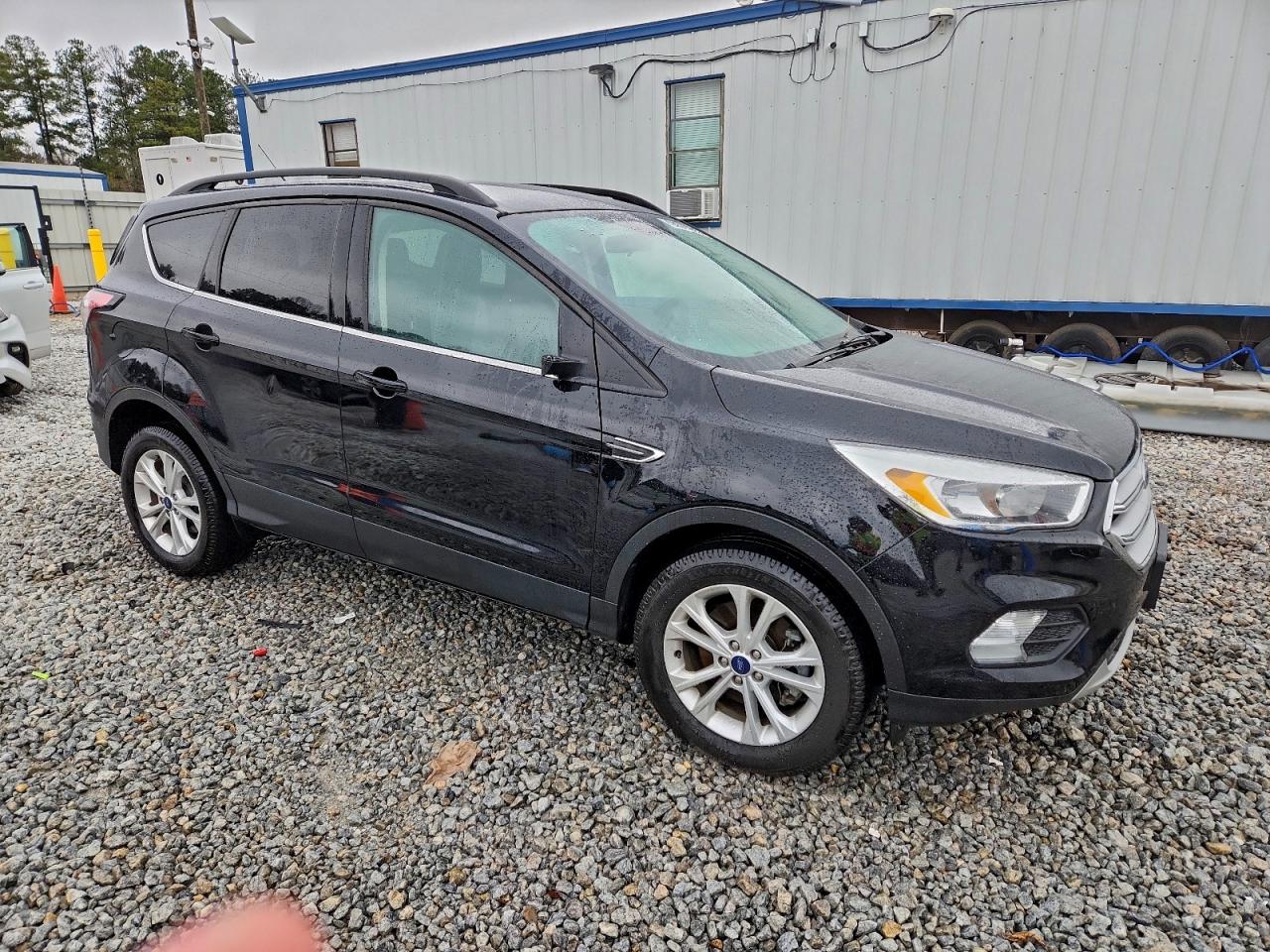 FORD ESCAPE SE 2018