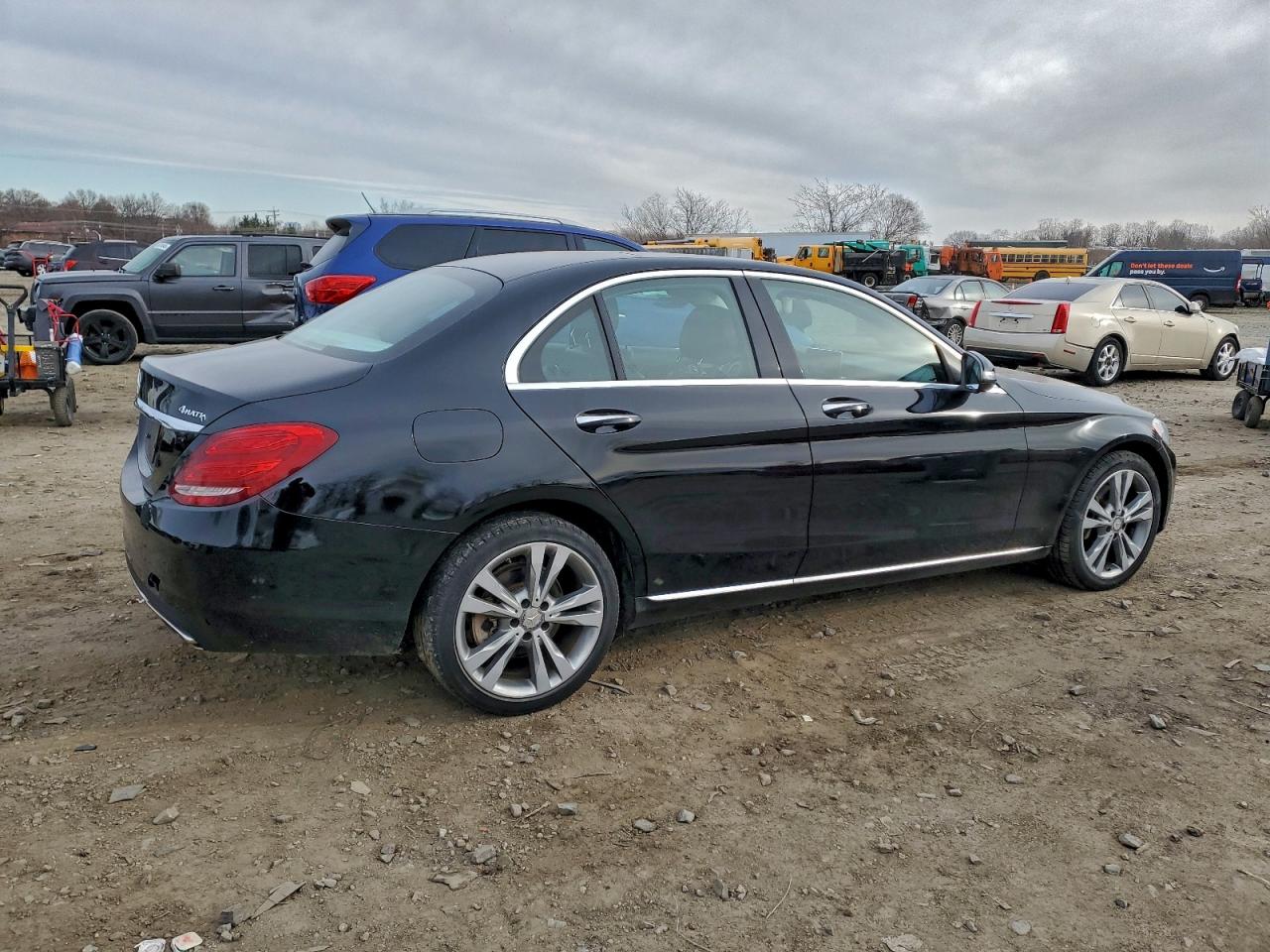 MERCEDES-BENZ C 300 4MATIC 2015
